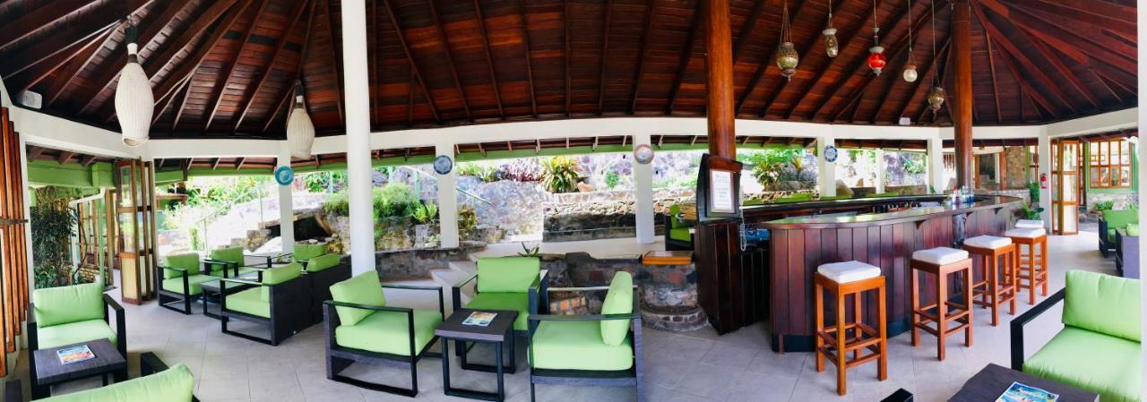 Young Island Resort Calliaqua Exterior photo
