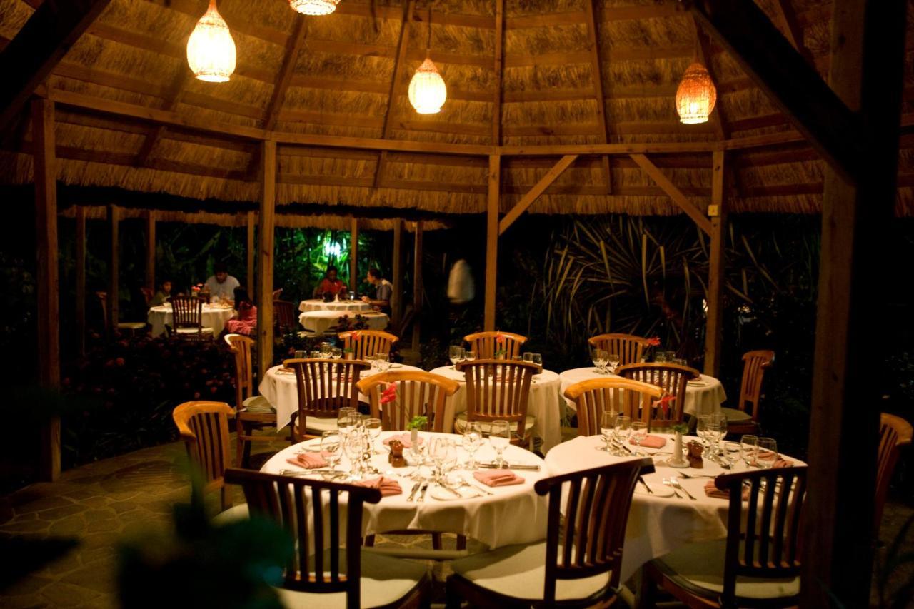 Young Island Resort Calliaqua Exterior photo