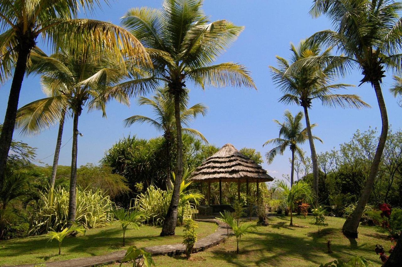 Young Island Resort Calliaqua Exterior photo